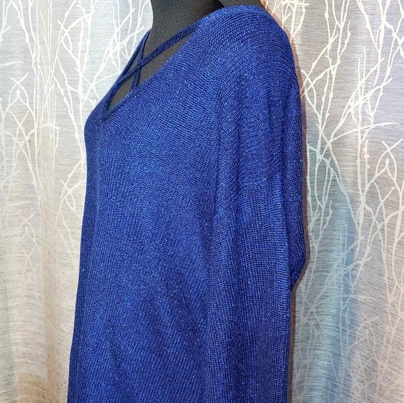 Westport Sparkle Blue Cross Neck Tunic - Picture 3 of 7